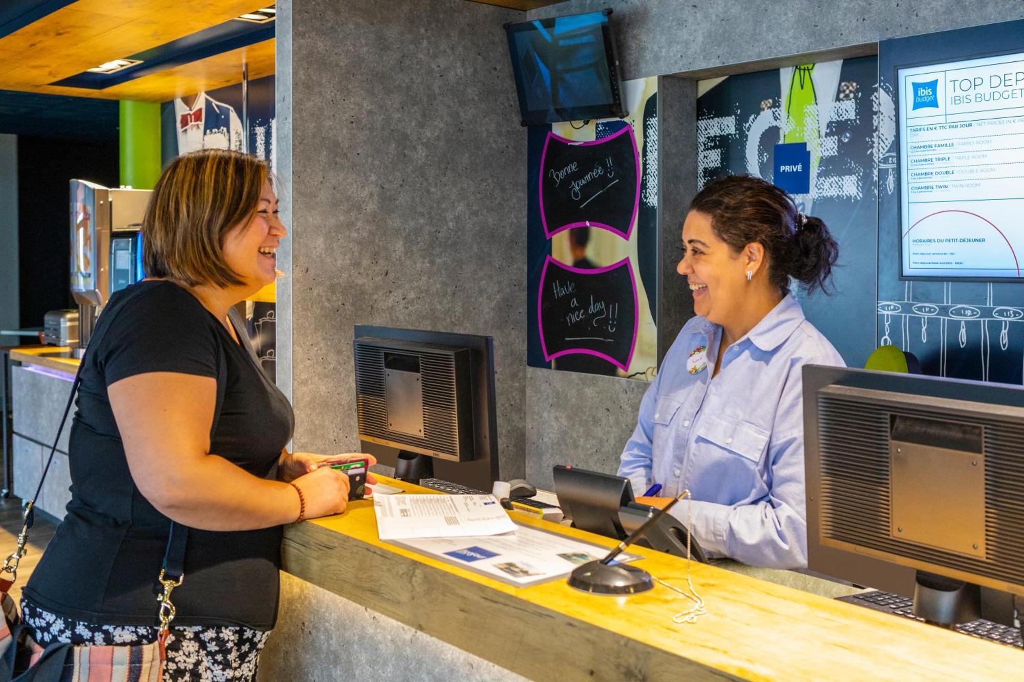 Ibis Budget Paris Porte De Pantin Luaran gambar
